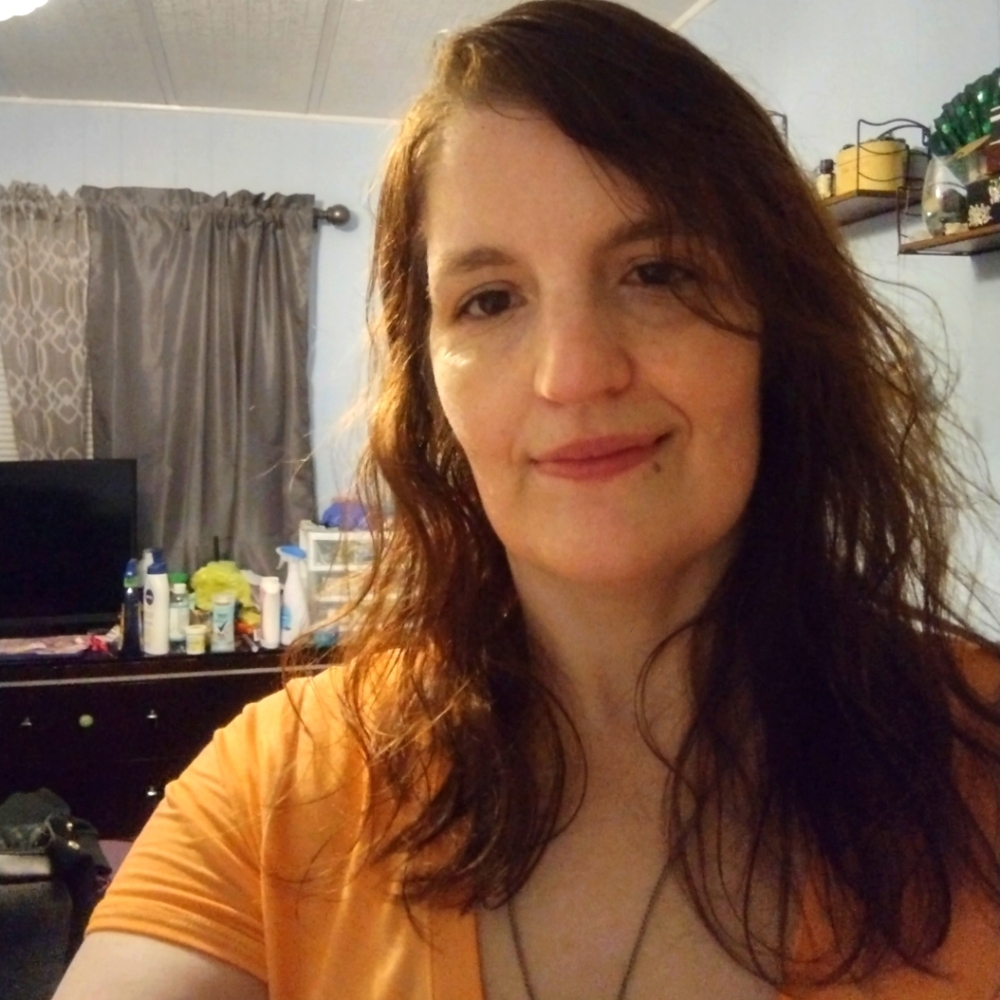 Meet your Posher, Lacey